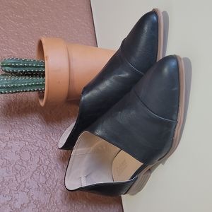 Catherine Malandrino Zwan flats size 8.5